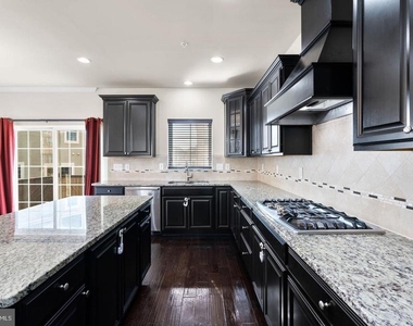 7977 Alchemy Way - Photo Thumbnail 6