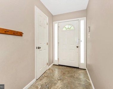 7115 Oberlin Circle - Photo Thumbnail 7