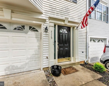 7115 Oberlin Circle - Photo Thumbnail 5