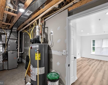 11500 Spyglass Place - Photo Thumbnail 14
