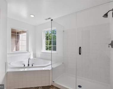 11500 Spyglass Place - Photo Thumbnail 27