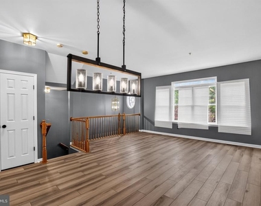 11500 Spyglass Place - Photo Thumbnail 7