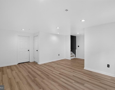 11500 Spyglass Place - Photo Thumbnail 23