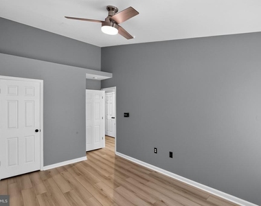 11500 Spyglass Place - Photo Thumbnail 12
