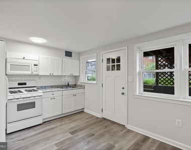 8047 Park Haven Road - Photo Thumbnail 3