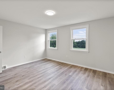 8047 Park Haven Road - Photo Thumbnail 10
