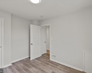 8047 Park Haven Road - Photo Thumbnail 14