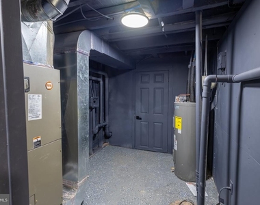 631 E 37th Street - Photo Thumbnail 4