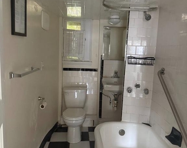 6408 Brook Avenue - Photo Thumbnail 3