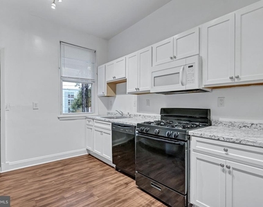 3027 Walbrook Avenue - Photo Thumbnail 2