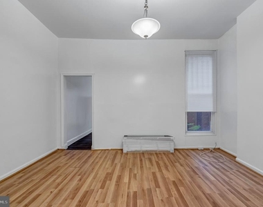 3027 Walbrook Avenue - Photo Thumbnail 5