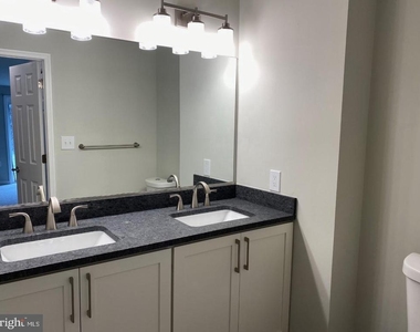 1129 Lake Heron Drive - Photo Thumbnail 11