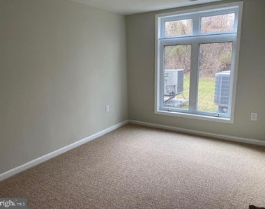 1129 Lake Heron Drive - Photo Thumbnail 14