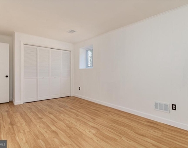 2891 Spring Lakes Drive - Photo Thumbnail 39