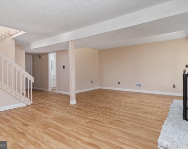 2891 Spring Lakes Drive - Photo Thumbnail 34