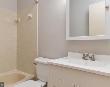 2891 Spring Lakes Drive - Photo Thumbnail 22