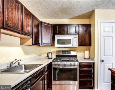8023 Brookstone Court - Photo Thumbnail 3