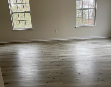 8023 Brookstone Court - Photo Thumbnail 15