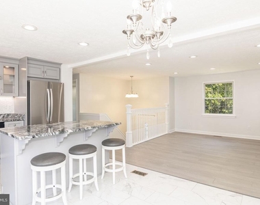 1415 Macedonia Drive - Photo Thumbnail 10