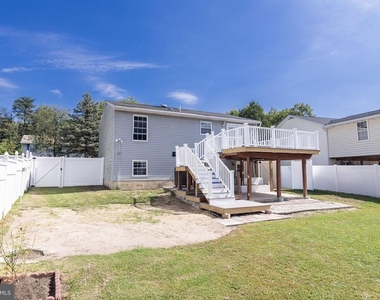 1415 Macedonia Drive - Photo Thumbnail 5