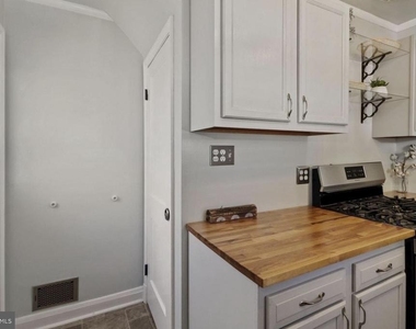 526 Newfield Road - Photo Thumbnail 9
