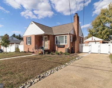 526 Newfield Road - Photo Thumbnail 1