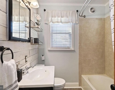 526 Newfield Road - Photo Thumbnail 15