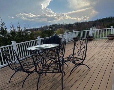 605 Sunflower Circle - Photo Thumbnail 13