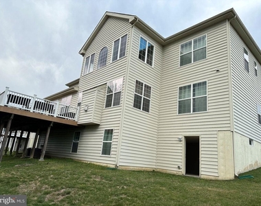 605 Sunflower Circle - Photo Thumbnail 38