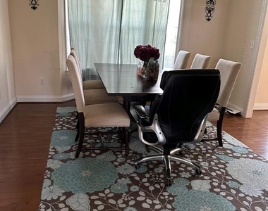 605 Sunflower Circle - Photo Thumbnail 4