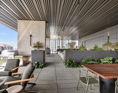 610 Davis St - Photo Thumbnail 24