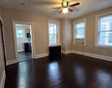 602 W 23rd Street - Photo Thumbnail 3
