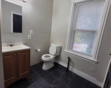 602 W 23rd Street - Photo Thumbnail 6