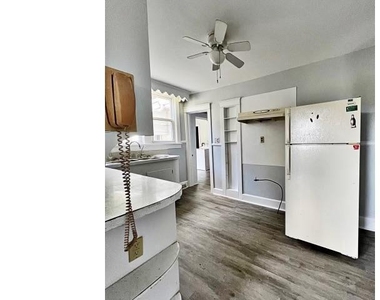 449 Front Street - Photo Thumbnail 4