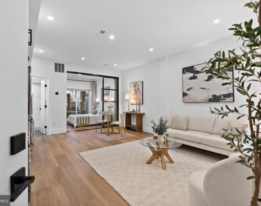 1714 Euclid Street Nw - Photo Thumbnail 2