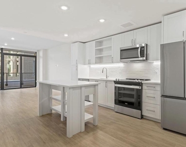 4000 Wisconsin Avenue Nw - Photo Thumbnail 32