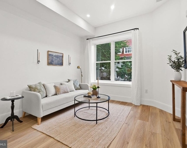 2517 Ontario Road Nw - Photo Thumbnail 4