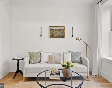 2517 Ontario Road Nw - Photo Thumbnail 5