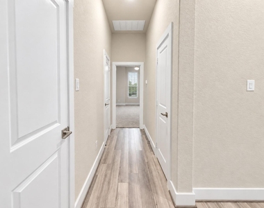 8851 Oakland Rd - Photo Thumbnail 16