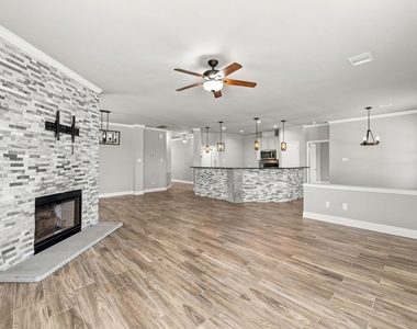 1600 Viki Lynn Ct - Photo Thumbnail 10