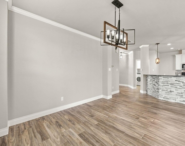 1600 Viki Lynn Ct - Photo Thumbnail 6