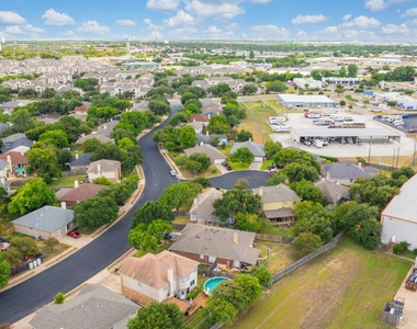 1600 Viki Lynn Ct - Photo Thumbnail 39