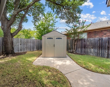 1600 Viki Lynn Ct - Photo Thumbnail 34