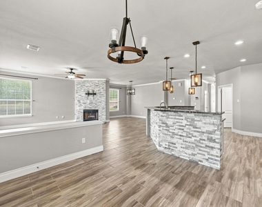 1600 Viki Lynn Ct - Photo Thumbnail 12