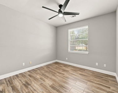 1600 Viki Lynn Ct - Photo Thumbnail 29
