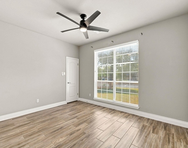 1600 Viki Lynn Ct - Photo Thumbnail 26