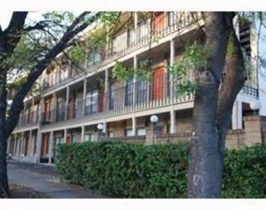 3000 Guadalupe St - Photo Thumbnail 10
