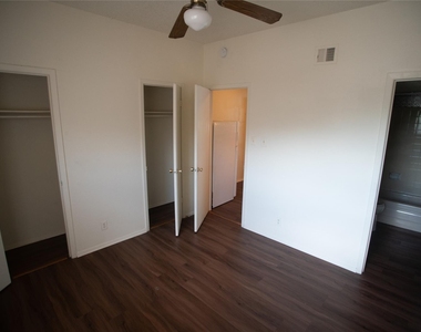 3000 Guadalupe St - Photo Thumbnail 8
