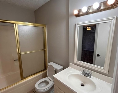 2706 Little Valley Cv - Photo Thumbnail 3