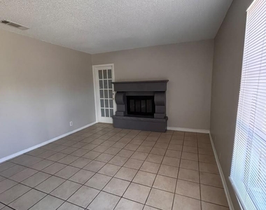 2706 Little Valley Cv - Photo Thumbnail 9